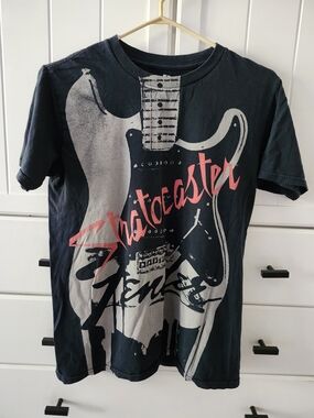 Fender Black Short-Sleeve Stratocaster Graphic Tee with Red Script